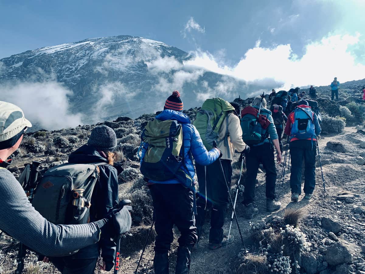 Kilimanjaro - das Compassion-Team vom Muskathlon auf dem Weg zur Gipfelbesteigung