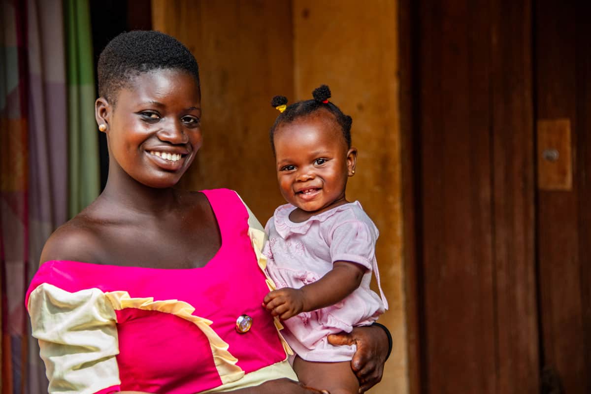 Una giovane donna del Togo beneficiaria del programma di sopravvivenza di Compassion